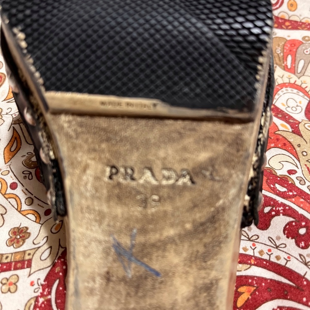Authentic Prada heels - Picture 6 of 6